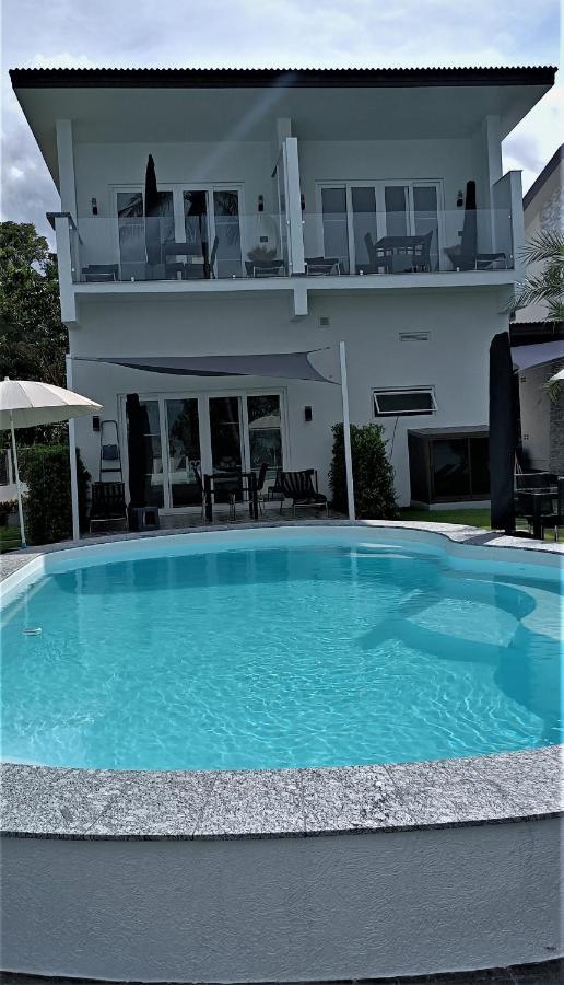 Beachfront Pool Villa And Apartment Ko Čang Exteriér fotografie