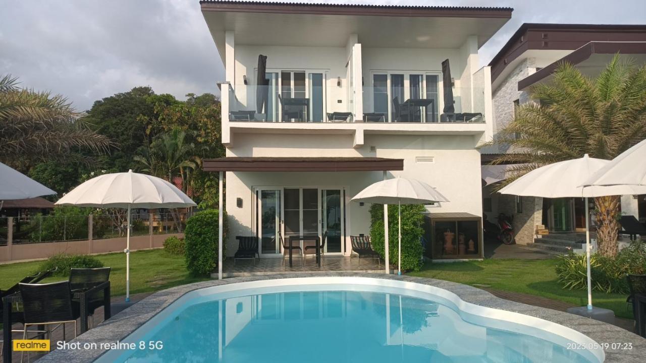 Beachfront Pool Villa And Apartment Ko Čang Exteriér fotografie